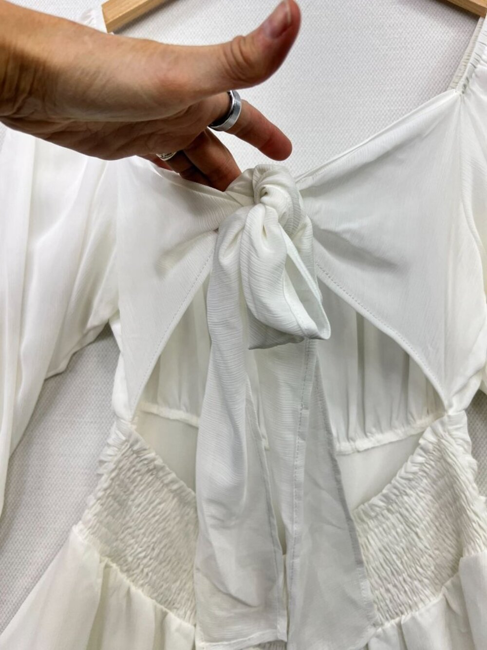 Women's Square Neck Mini Dress Puff Sleeve Size L White Smocked Tie Back - Picture 10 of 12